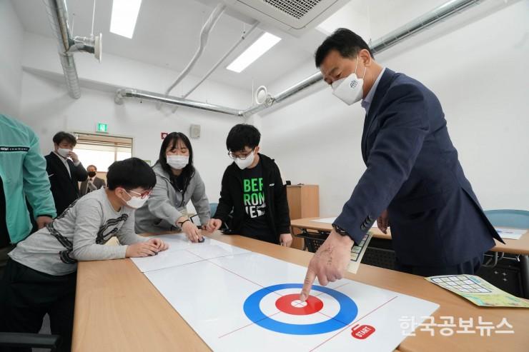 기사이미지 https://kpnnews.edge.naverncp.com/202405190546001716108360976