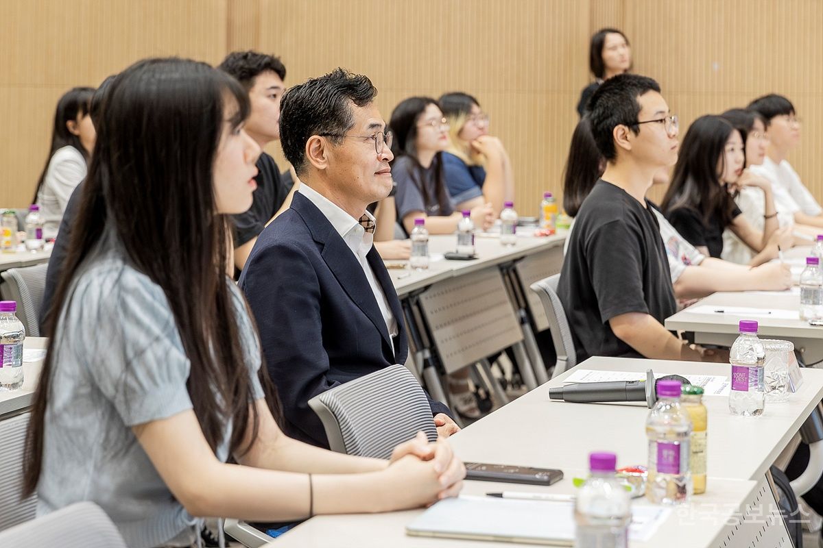 양천구, 다음달 3일까지 청년행정인턴 50명 모집…학습멘토·행정지원 기사 사진