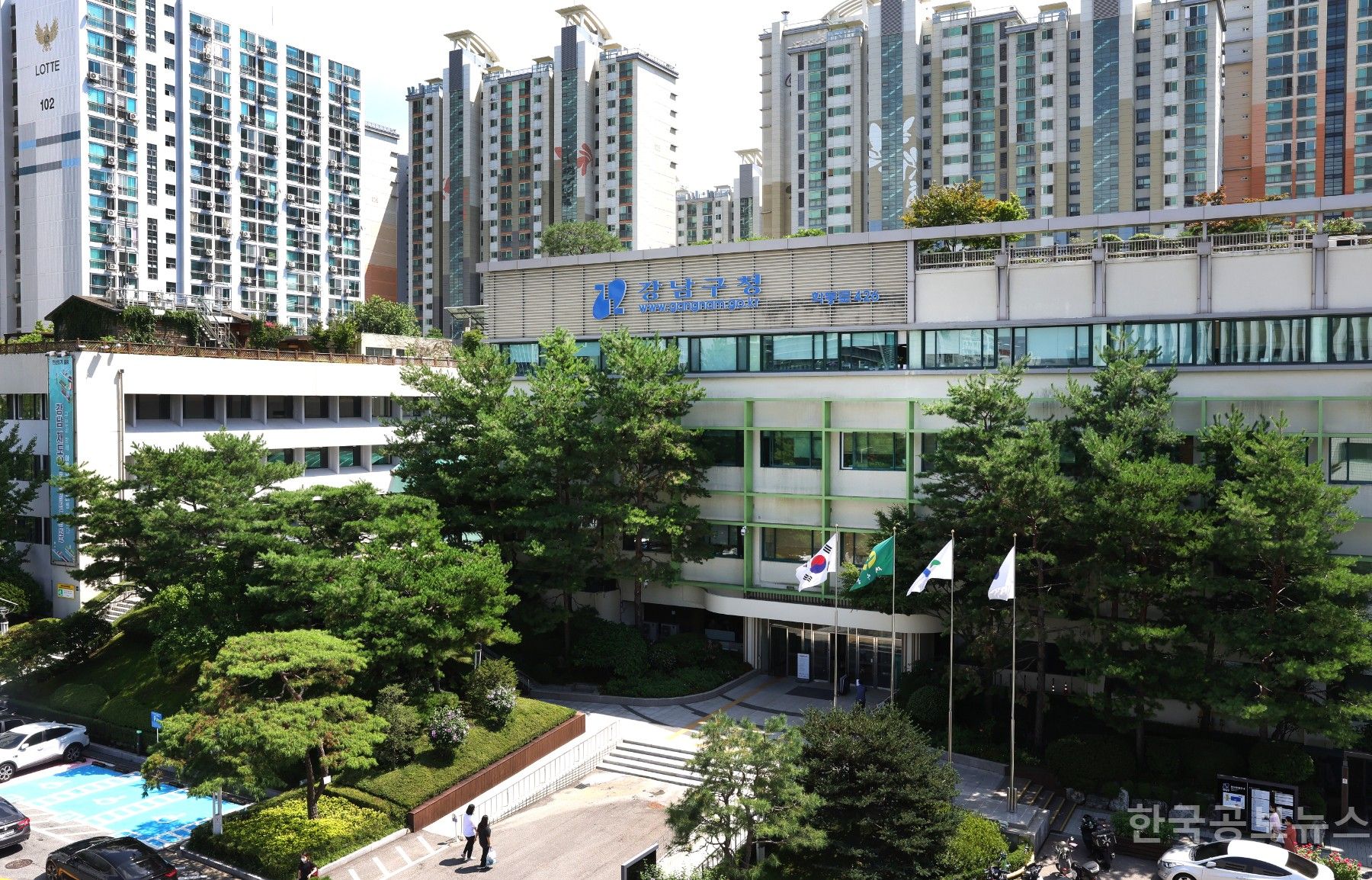 강남구, 노인일자리사업 3279명 모집...역대 최대 규모  기사 사진