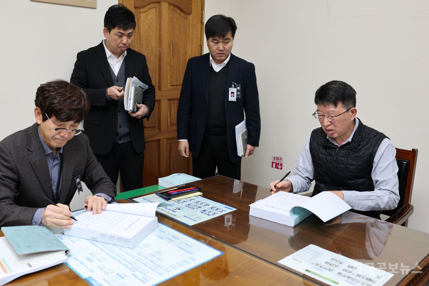 김석웅 광산구 부구청장 취임식 없이 집무 시작 기사 사진