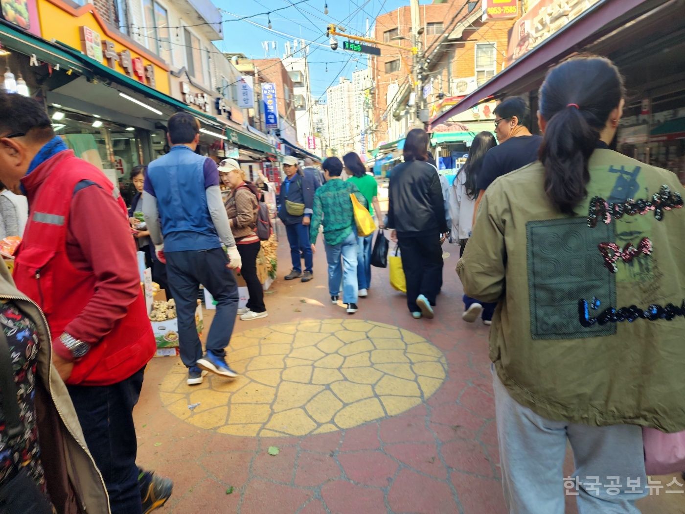 용산구 용문시장, ① 설 대목 앞두고 한산…상인들 "이대로는 생존 어려워" 기사 사진