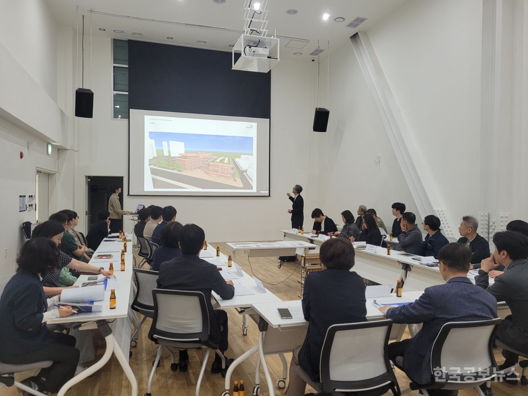 춘천시, 보건소 신축 설계 용역 중간보고회 개최 기사 사진