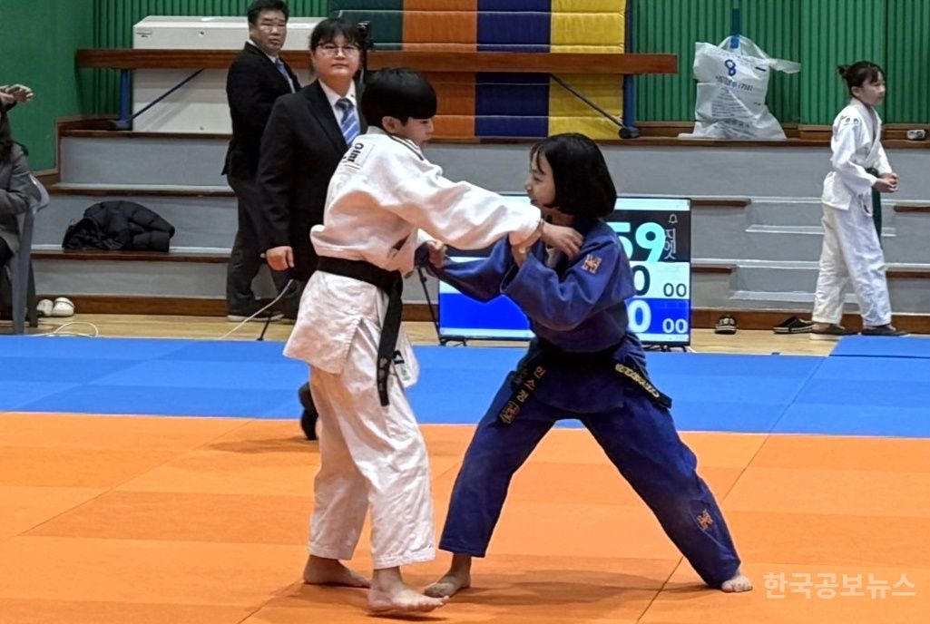 홍천유도스포츠클럽 안소정(석화초) 선수 전국유도대회 1위 기사 사진
