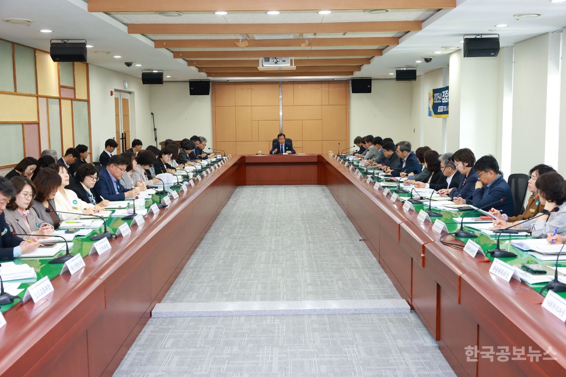 “인구 10만 눈앞” 유희태 완주군수, 총력 대응 주문 기사 사진
