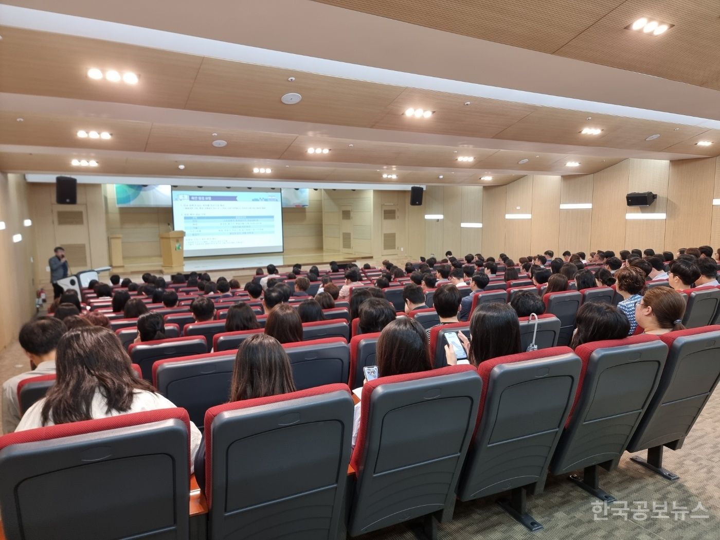 천안서북경찰서, 대통령선거 대비 불법카메라 사전점검 선거종사자 교육 실시 기사 사진