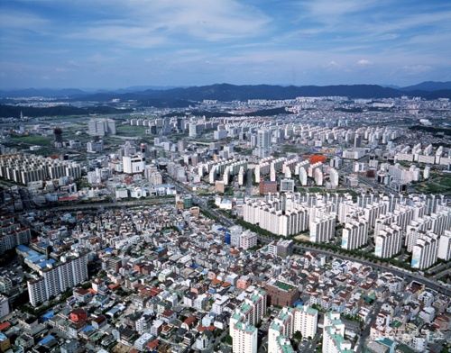 대전 서구, 장마철 앞두고 공동주택 위험 요소 총력 점검 기사 사진