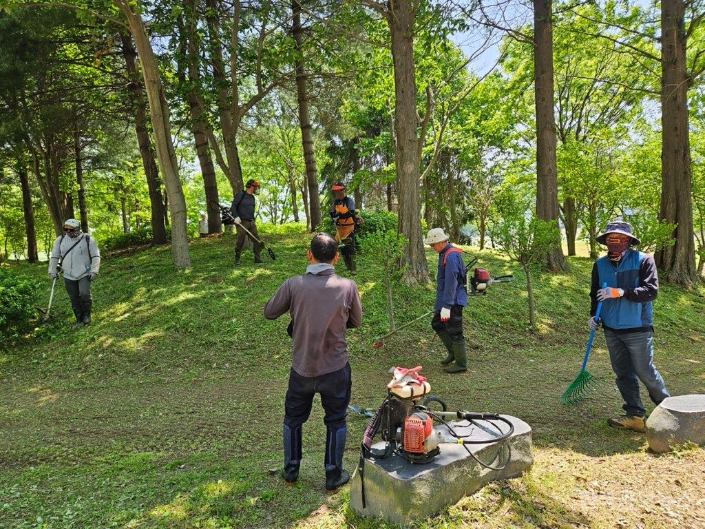 예산군 덕산면 지역단체, 홀몸어르신 위한 이불빨래 봉사 실시 기사 사진