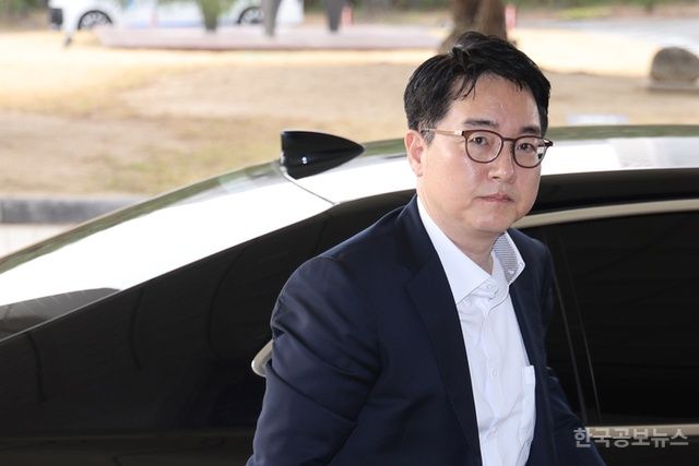 공수처, 심우정 검찰총장 딸 '특혜채용 의혹' 고발인 조사 기사 사진