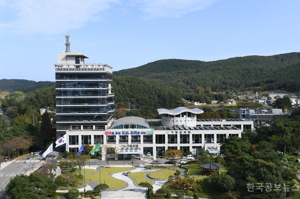기장군 ‘겨울철 복지위기가구 발굴 지원’ 우수 지자체 선정…보건복지부 장관상 수상  기사 사진