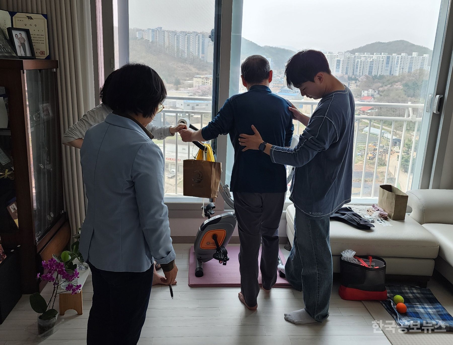 강화군, 장애인 건강 사각지대 제로… 지역 중심 재활사업 연중 추진 기사 사진