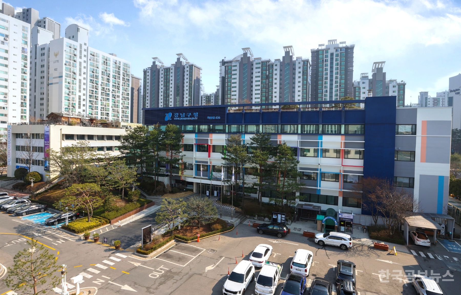 강남구, 전국 최초 AI로 공제 사각지대 중소기업 찾아 ‘숨은 세금 환급’ 기사 사진