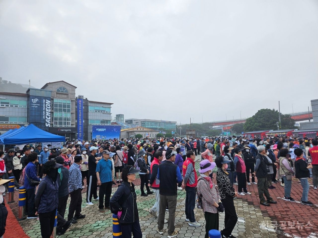 제12회 동서동민 건강걷기대회 성료 기사 사진