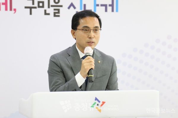 박희조 대전 동구청장, 대전역세권 재도약 구상… 일본 출장길 나서 기사 사진