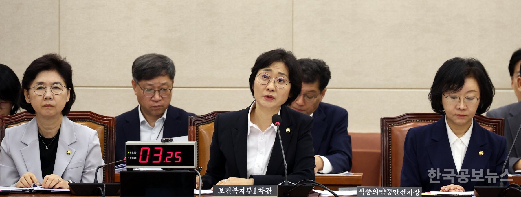 국회 복지위, '전공의 지원' 예산 248억 복원 추경안 의결 기사 사진