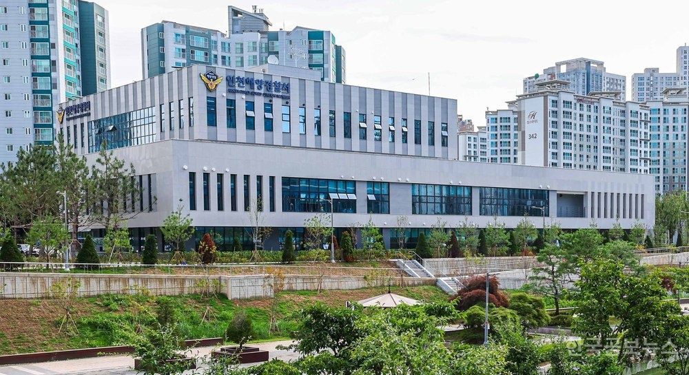 바다 한가운데 빈 배만, 선장은 실종…해경·소방당국, 이틀째 수색 중 기사 사진