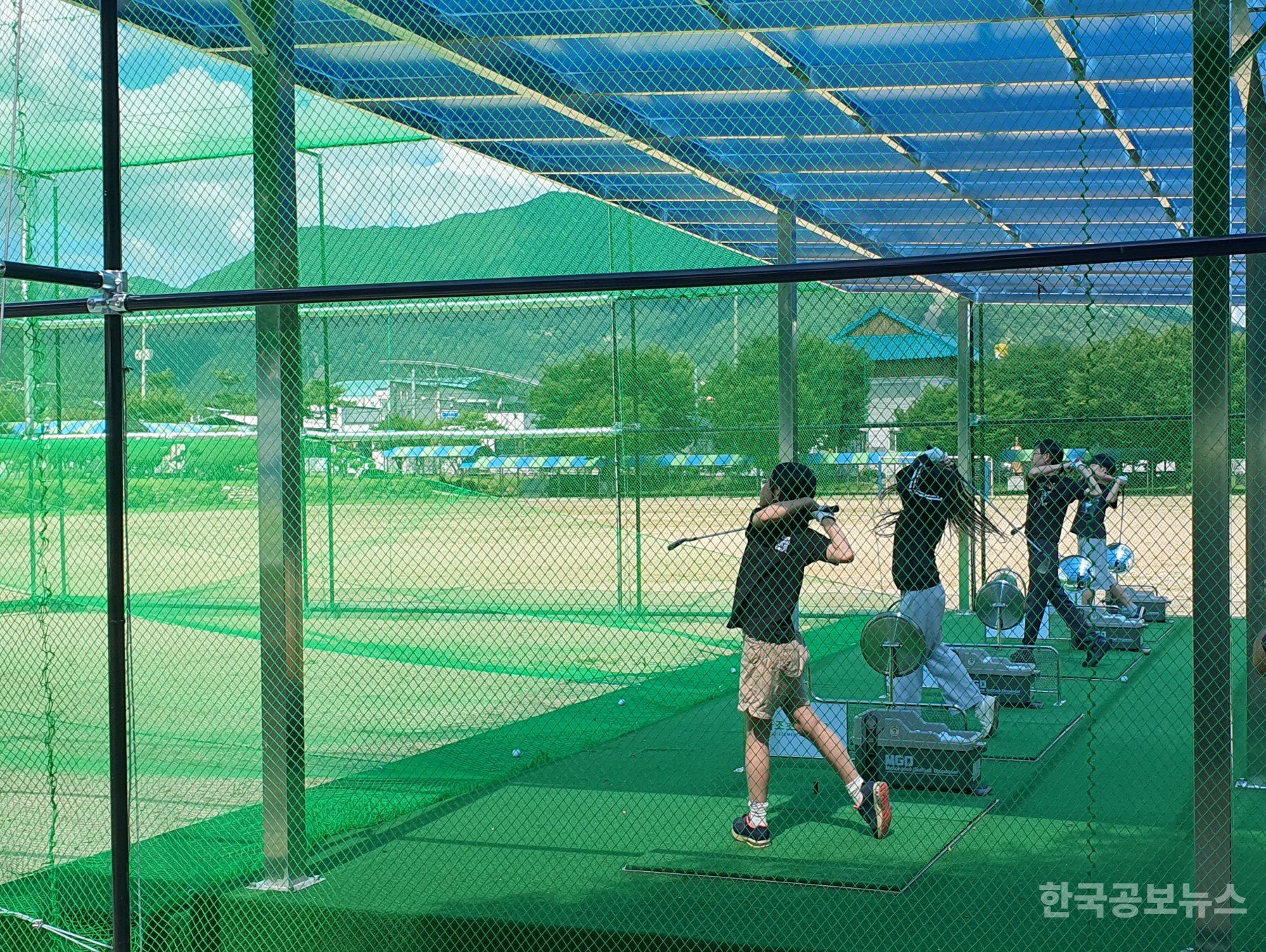 가조초등학교 골프학습장 개장식 개최 기사 사진