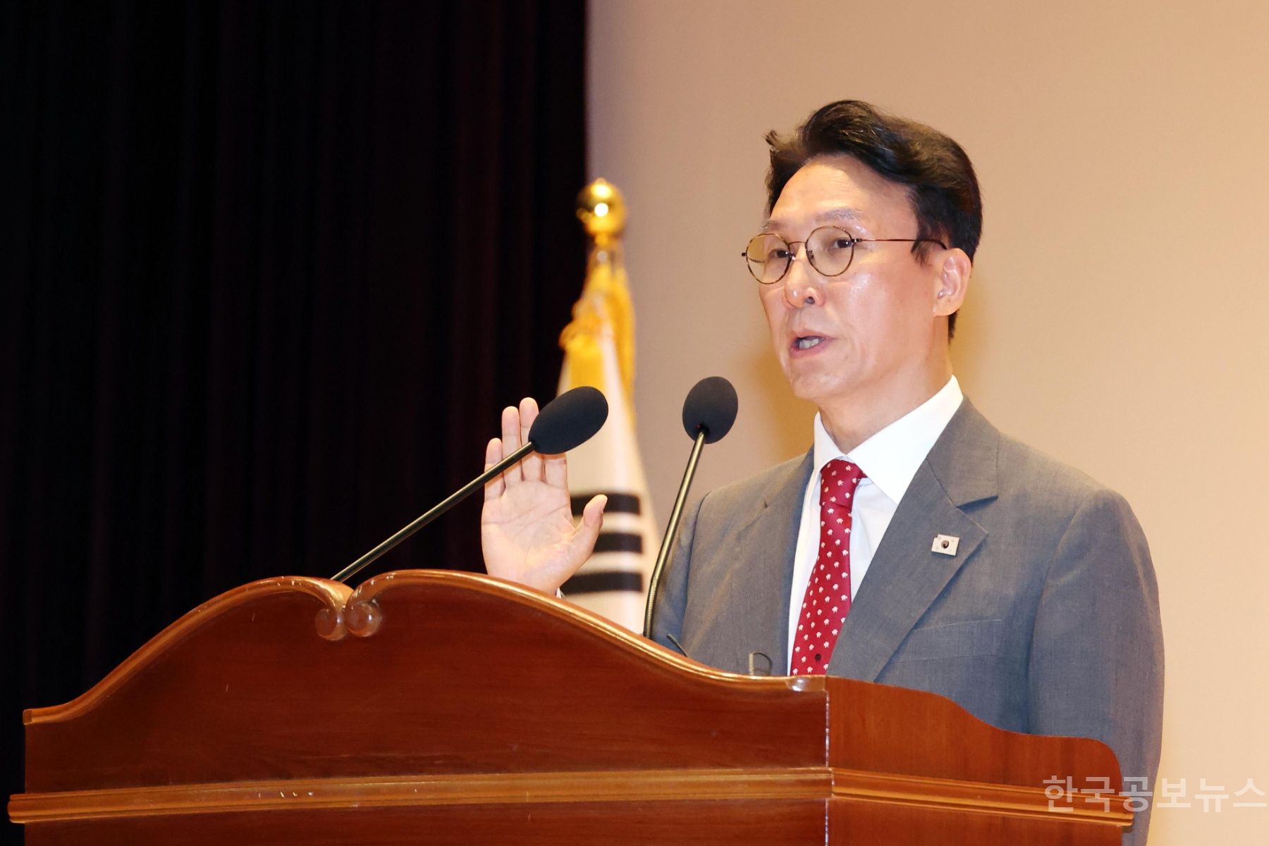 김민석 신임 총리 취임 "내란 상처·제2의 IMF 위기 극복하는 새벽 총리 될 것" 기사 사진