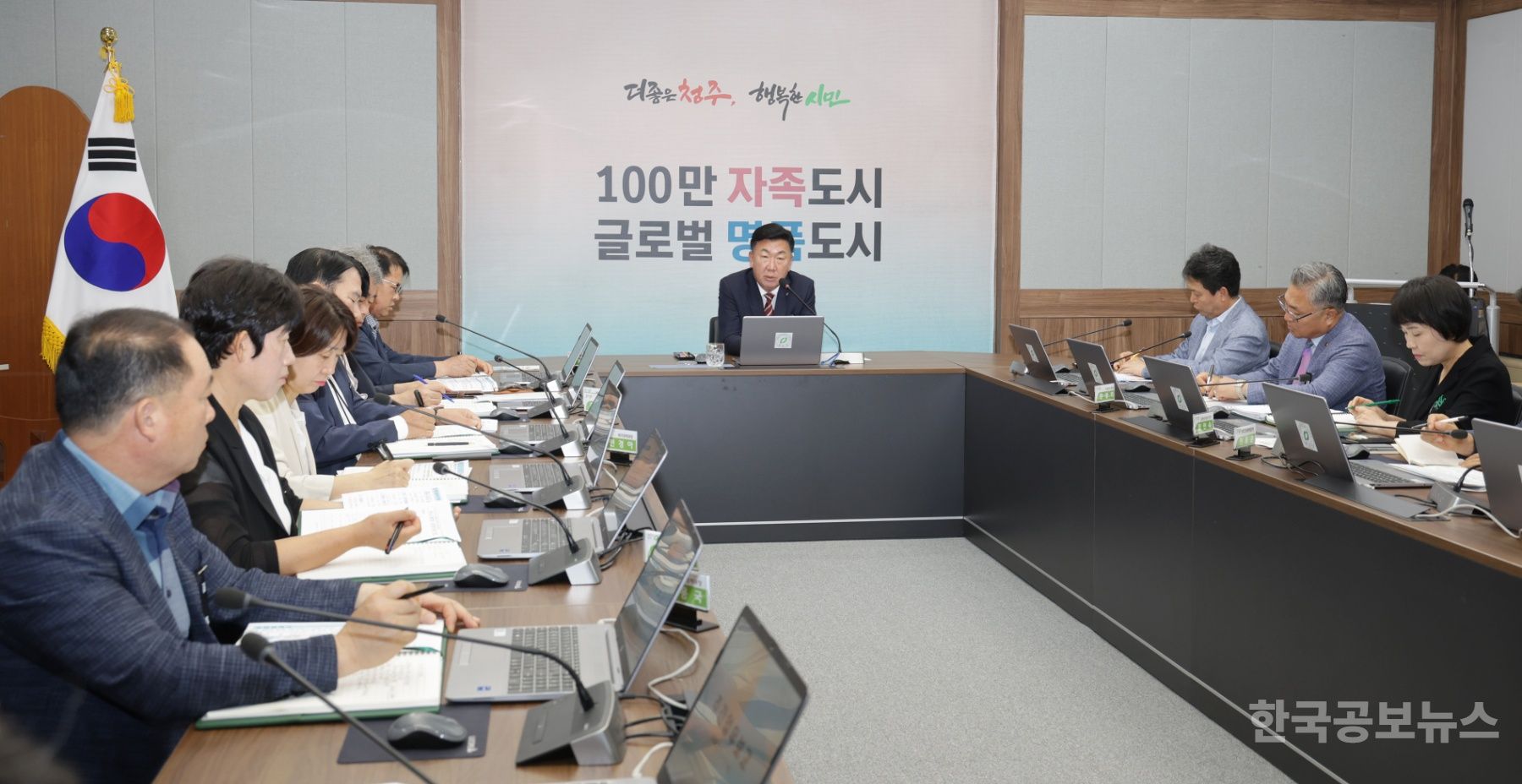 이범석 청주시장 “오송참사 2주기, 전직원 경건히 추모 동참” 주문 기사 사진