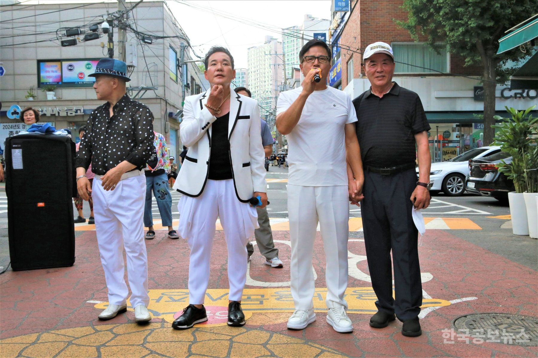 [지역을 움직이는 사람들 ①] 용산구 용문시장 부산어묵 오정만 대표의 조용한 기부 철학…“이윤은 나누고, 마음은 지역에” 기사 사진