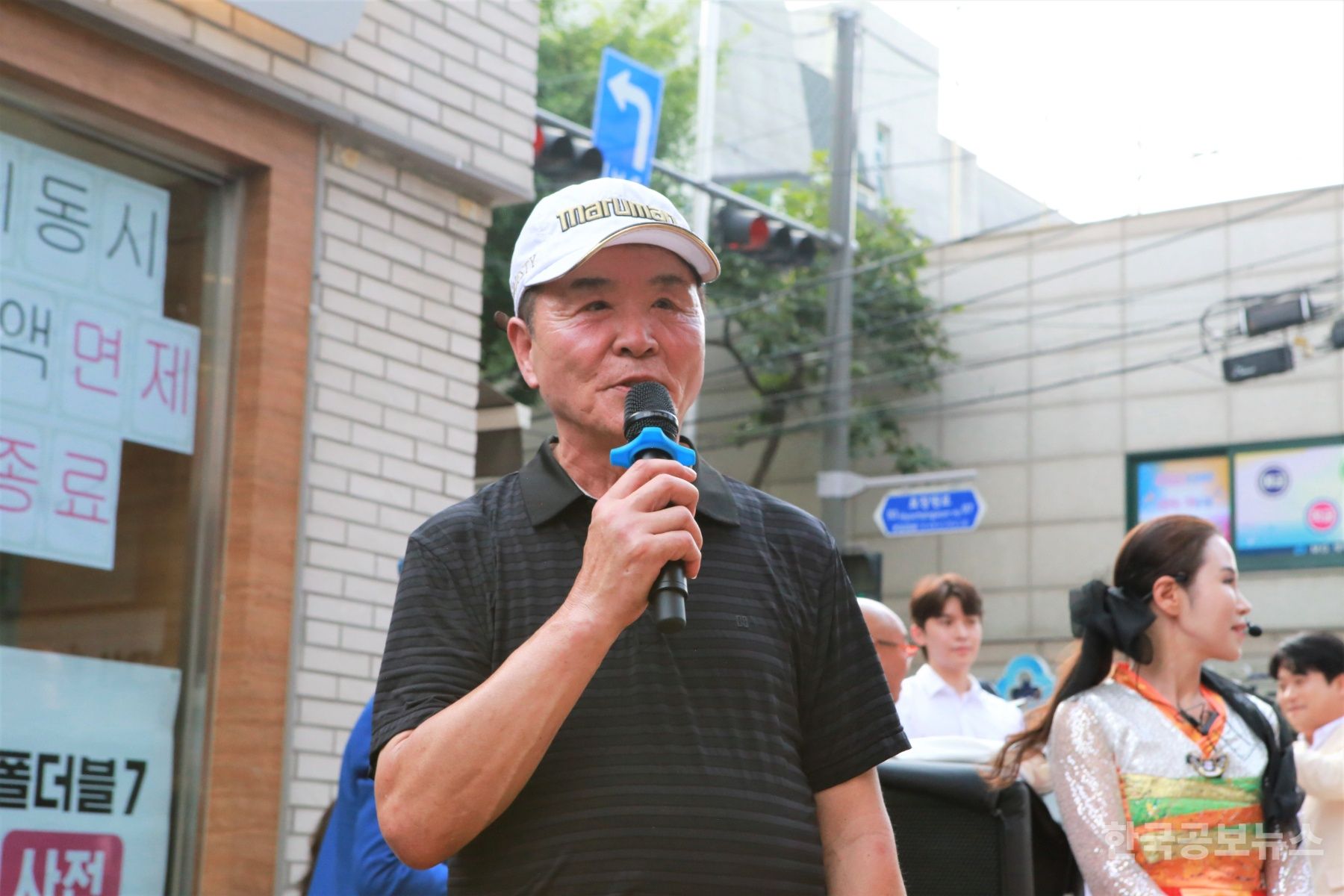 [지역을 움직이는 사람들②] 용산구 용문시장, “25년의 괴롭힘보다, 나는 더 단단해졌다”…부산어묵 오정만 대표의 용문시장 이야기 기사 사진