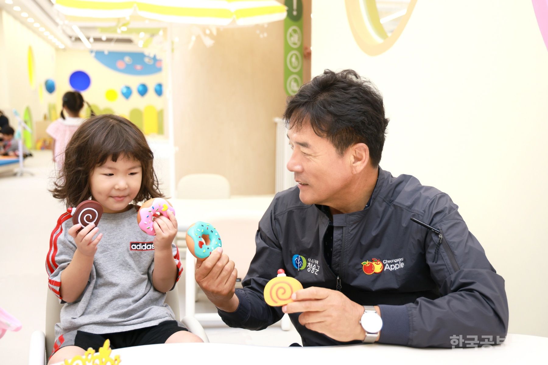청송군, 꿈과 끼를 키우는 놀이터 ‘청송키즈카페’개관 기사 사진