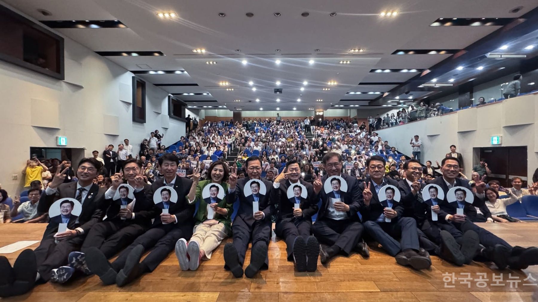  박찬대, 호남 민심 공략 ‘마지막 스퍼트’…윤여준 전 장관 후원회장 영입으로 당대표 선거 본격 시동 기사 사진