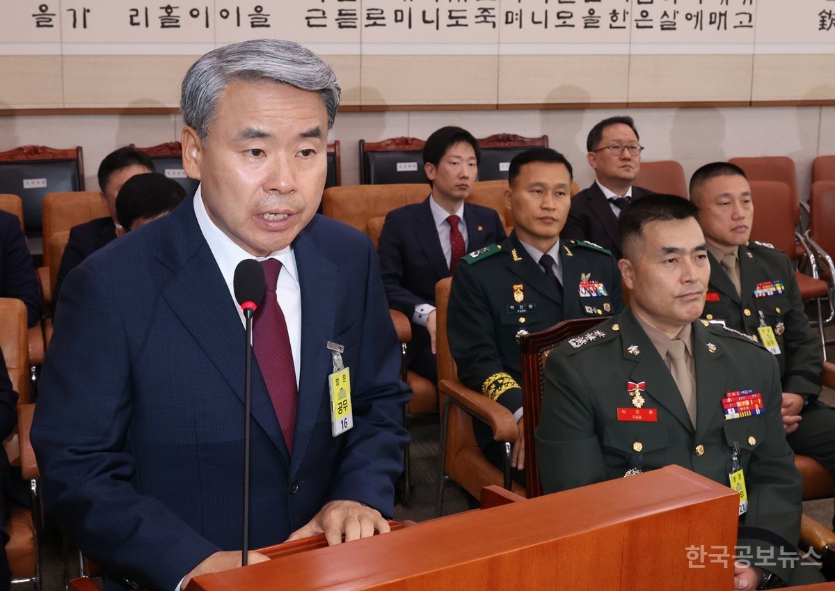 이종섭 전 국방장관 "채상병 사건 이첩보류 지시 직전 尹과 통화" 기사 사진