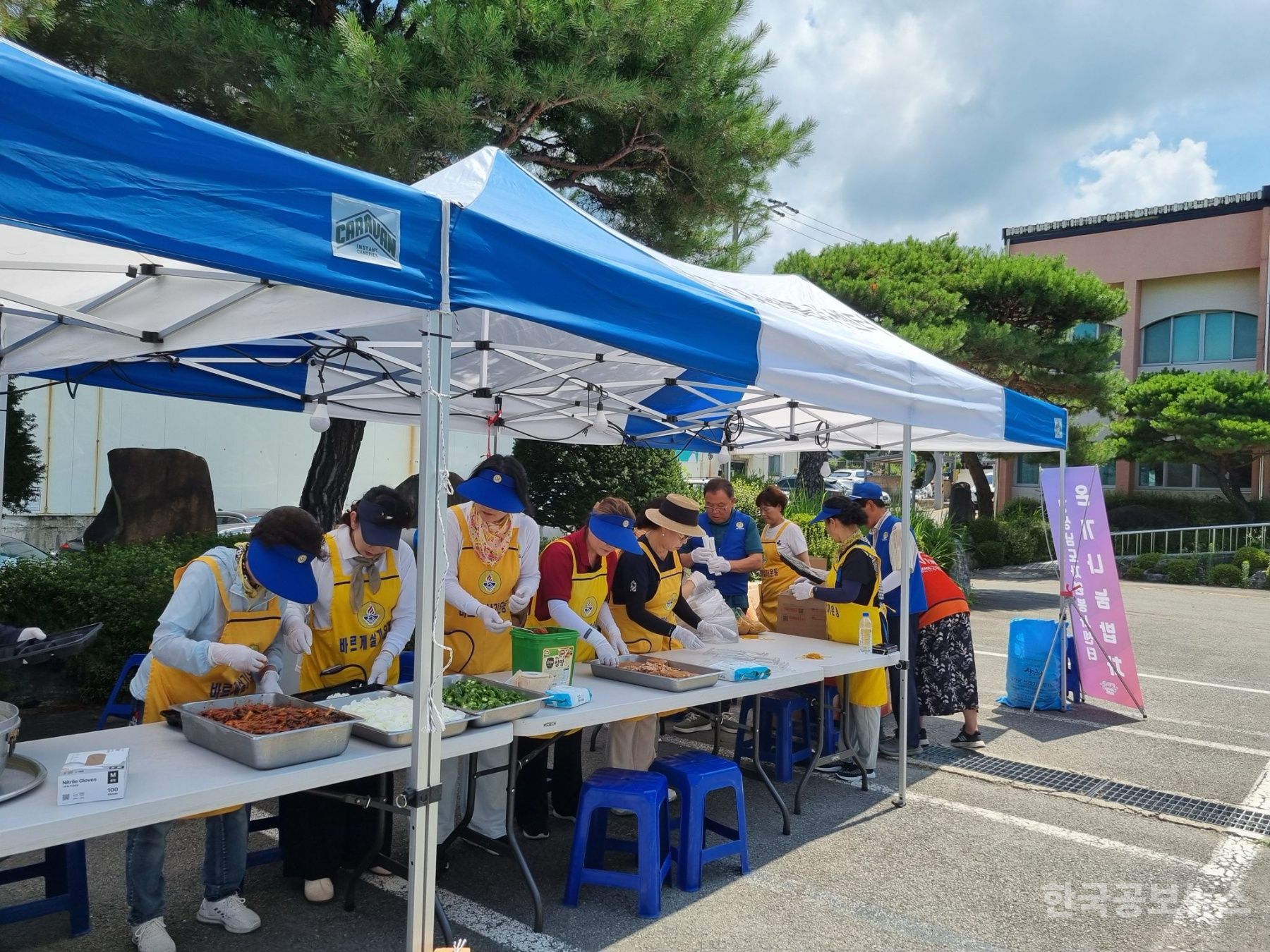 바르게살기운동 거창군협의회, 산청 수해현장에서 밥차 봉사활동 펼쳐 기사 사진