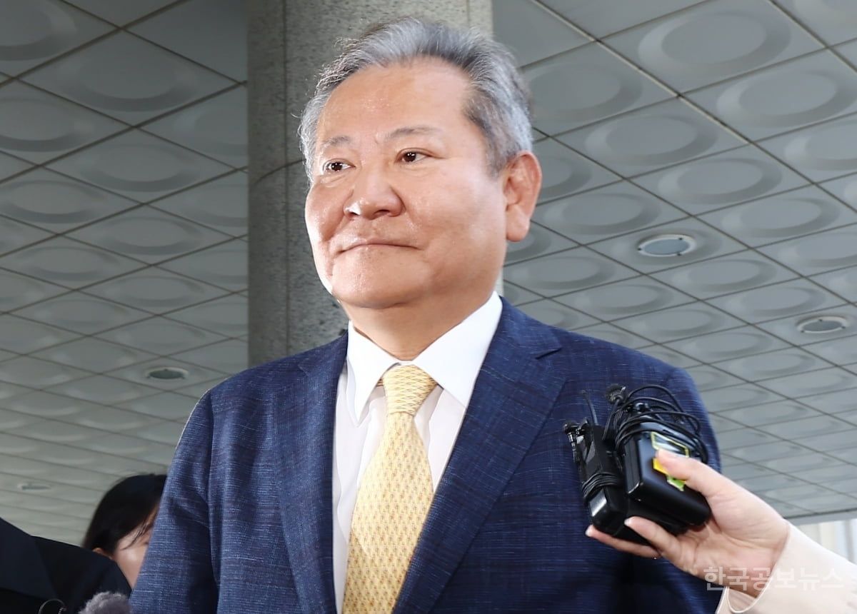 내란특검, 이상민 전 행안부장관 구속영장 신청 "증거인멸·재범 위험성 고려" 기사 사진