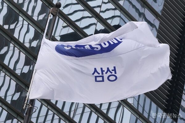 삼성전자, 테슬라에 '23조' 반도체 위탁생산 계약 체결 기사 사진