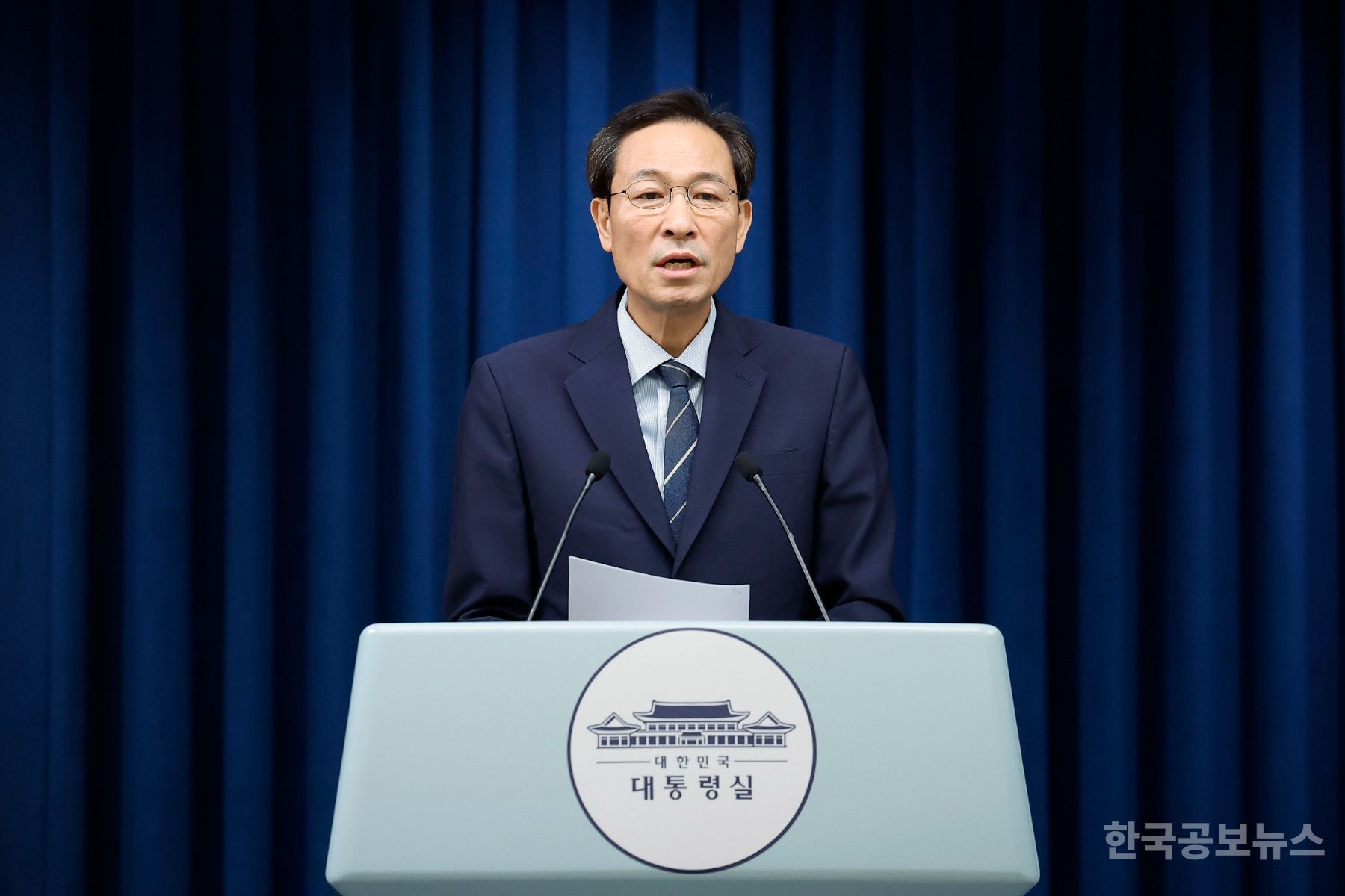 대통령실 "美 관세 협상, 농축산물 개방 요구 사실…양보의 폭 최소화 노력 중" 기사 사진