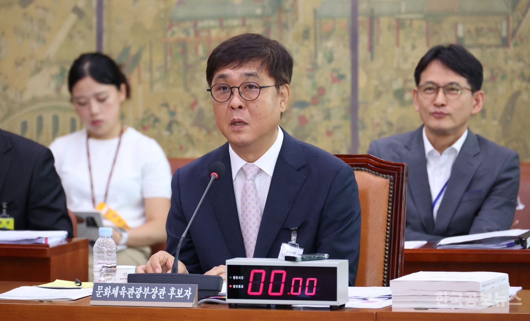 최휘영 문체부장관 후보 청문회, 野 '자녀 특혜 의혹' 제기… 與는 자료제출 부실 지적 기사 사진