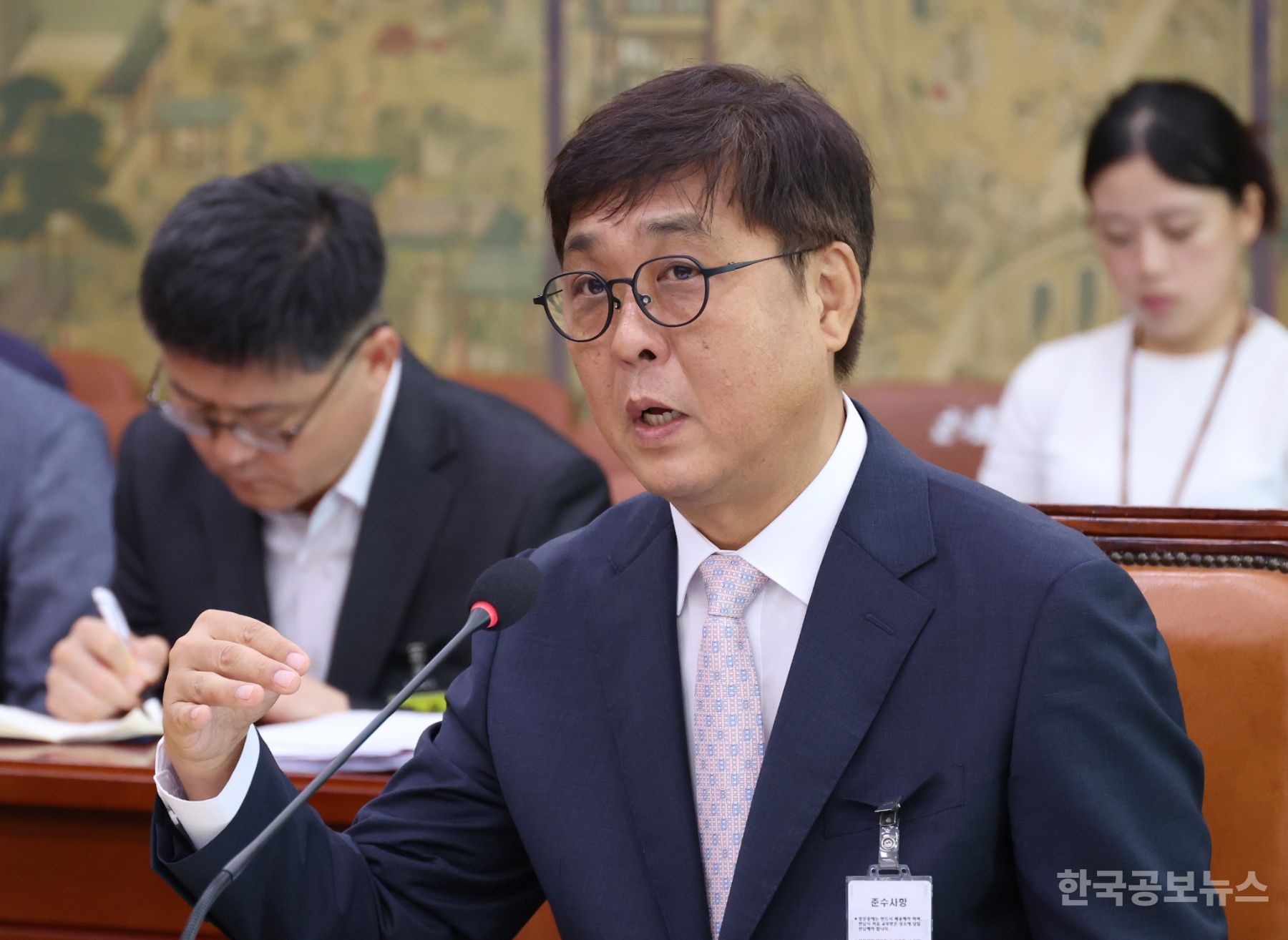 국회 문체위, 최휘영 문체부 장관 후보자 인사청문보고서 '채택' 기사 사진
