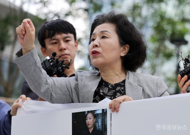 김건희 특검, '尹부부 공천개입 의혹' 김영선 전 의원 14시간 조사 기사 사진