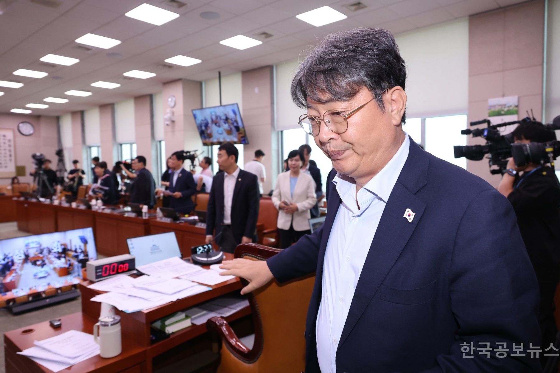 정청래 與 대표, 이춘석 의원 '주식 차명거래' 의혹 윤리감찰단 진상조사 지시 기사 사진