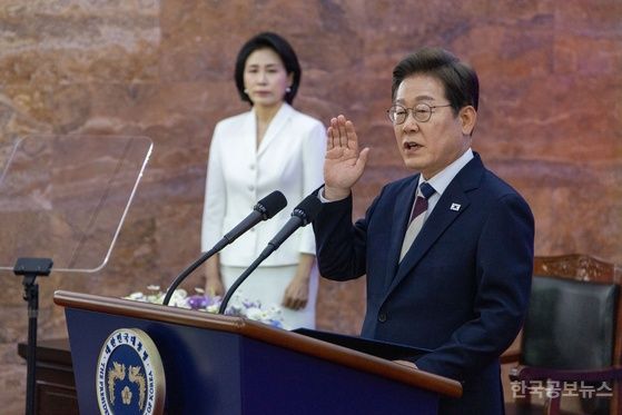 국힘·개혁신당, 광복절 李 대통령 국민임명식 불참 기사 사진