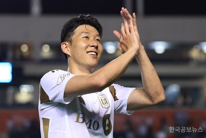 LAFC 손흥민, 8월 28일 다저스타디움서 시구…오타니 만난다 기사 사진