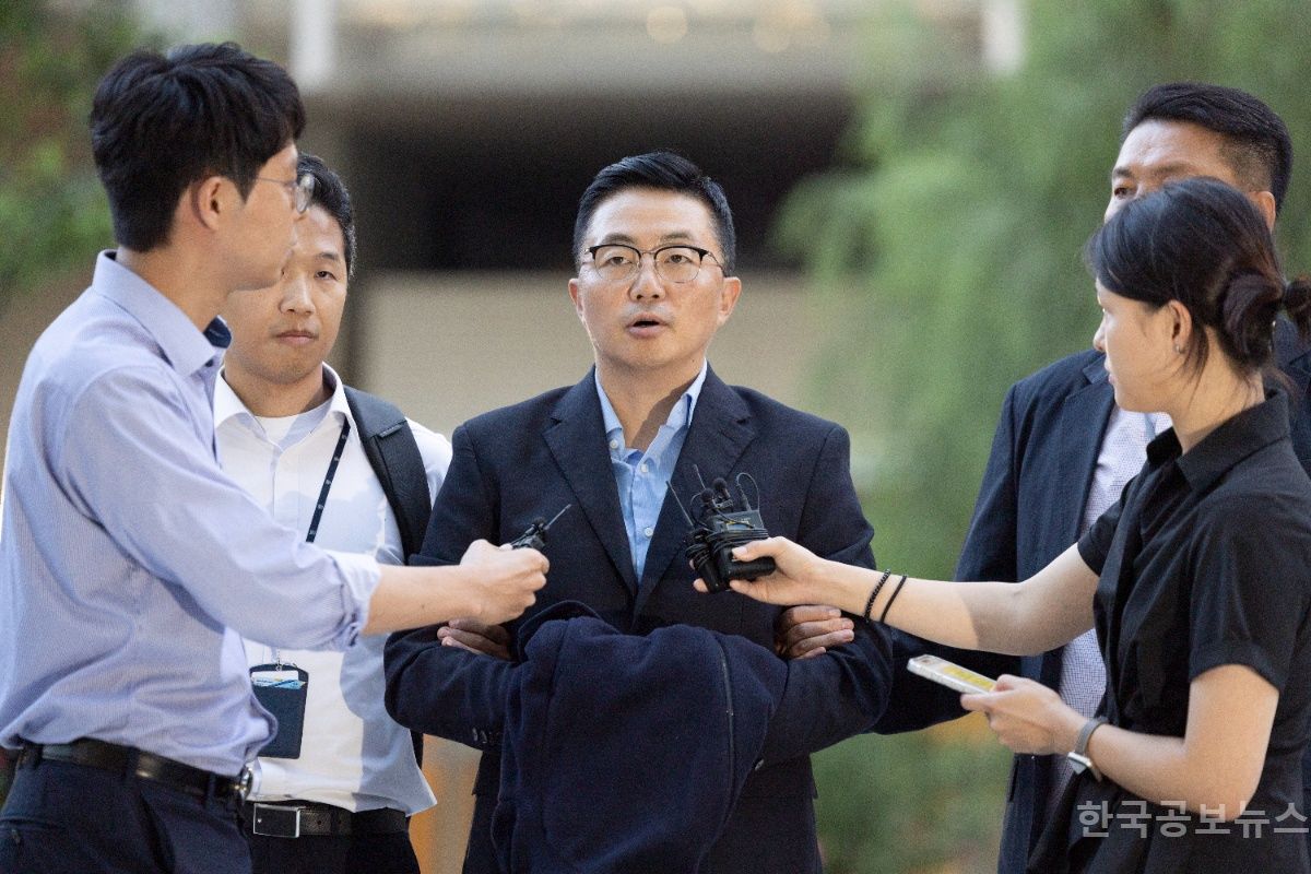 김건희 특검팀, 김건희 '집사' 김예성 구속영장 청구 "여러 차례 횡령 혐의"  기사 사진