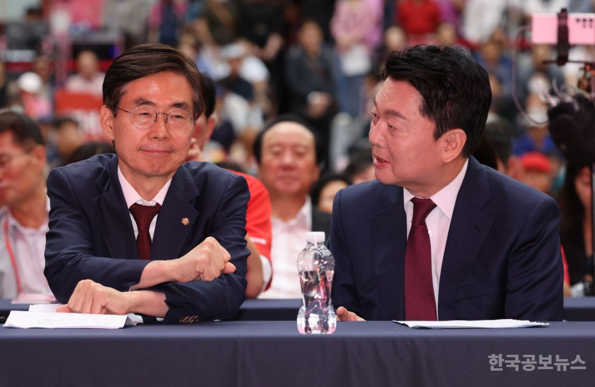 조경태, 안철수에 혁신 후보 단일화 재요청 기사 사진