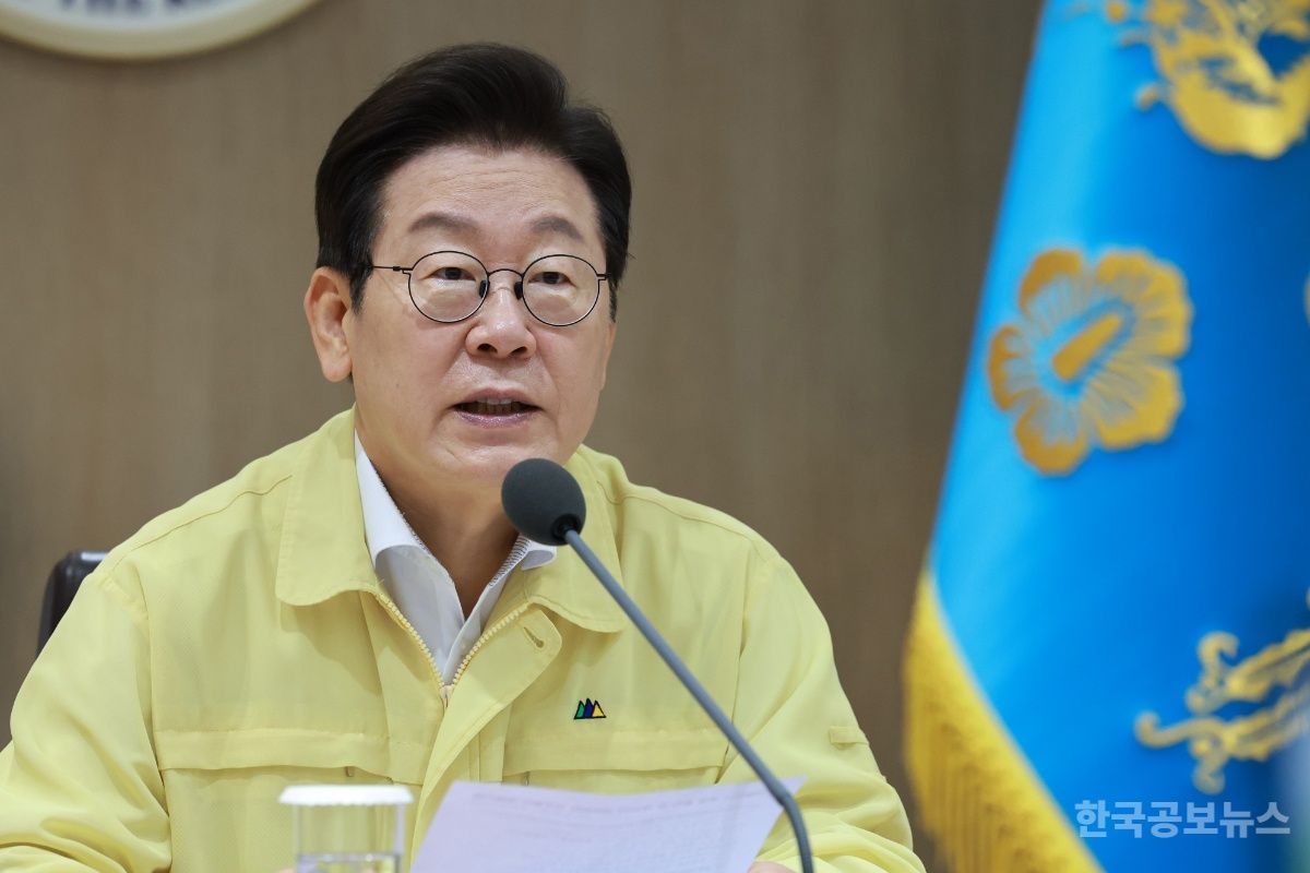 방송법·양곡법 등 국무회의서 의결…李 대통령 "고의적 허위정보, 책임 물어야 마땅"  기사 사진