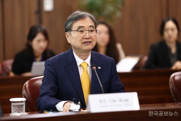 대통령실 "조현 외교장관 방미, '급거' 아닌 계획된 일정…정상회담 막판 조율" 기사 사진
