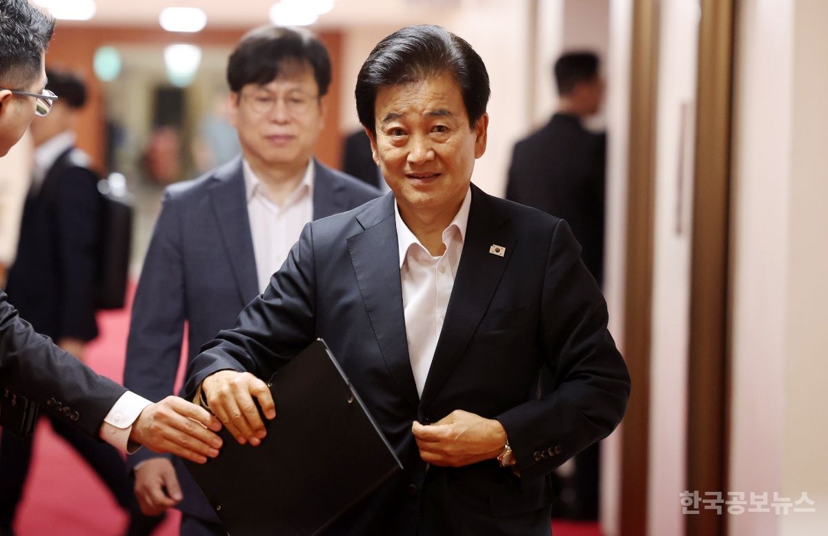 정동영 통일부장관 "한미정상, 한반도 평화전략 인식 일치. 조속한 북미회담 기대" 기사 사진