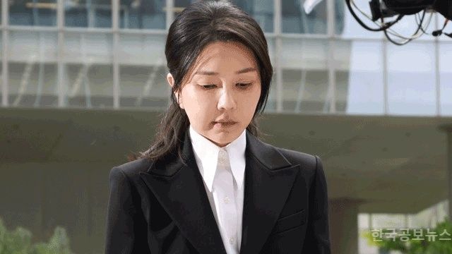 김건희 측, 8월 27일 특검 불출석 사유서 제출…곧 구속 기소 전망 기사 사진