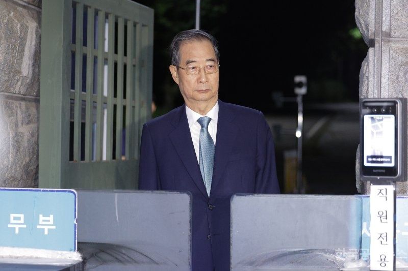 '내란 방조' 혐의 한덕수 구속 기각…법원 "혐의 다툼의 여지 있어" 기사 사진