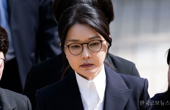 김건희 특검팀, '진술 거부권 행사' 김건희 조사 종료…내일 구속 기소 방침 기사 사진